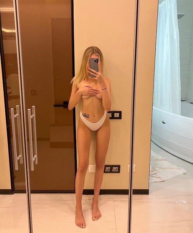 bursaescortaleyna-1 Bursa Escort Aleyna Partnerimi Zevkten Bulutlara Çıkarırım